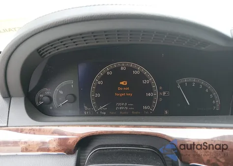 2007 Mercedes-Benz S 550 z USA, uszkodzony, nr VIN WDDNG71X37A029427